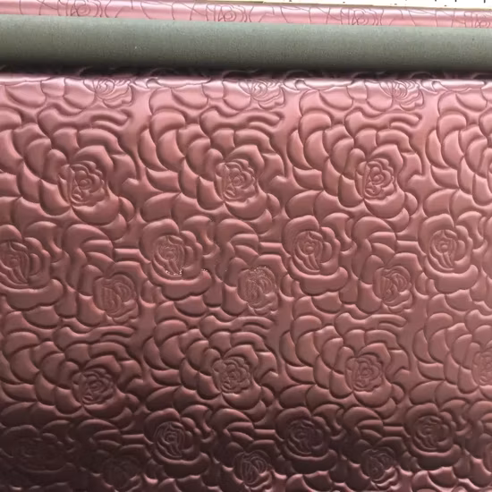 Cuir synthétique PVC PU brodé en cuir décoratif souple pour porte